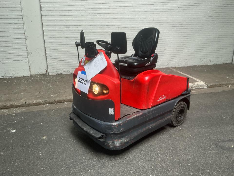 Tow Tractor Tow Trucks