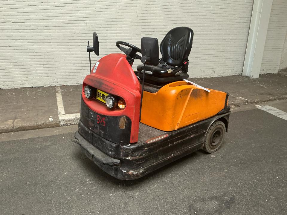 Tow truck Tow Trucks