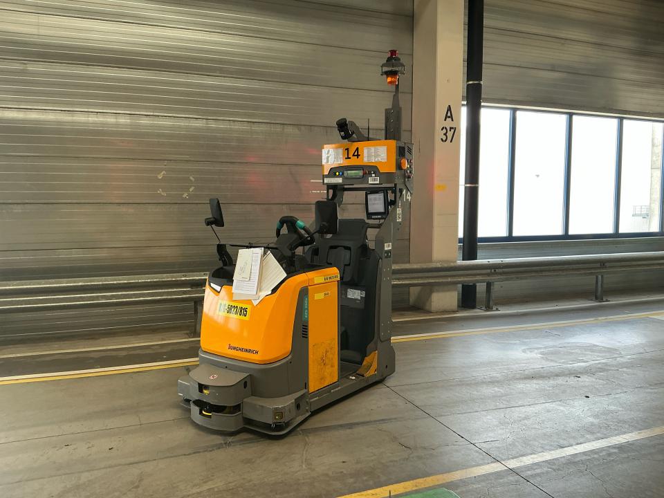 Tow Tractor Internal Transportation