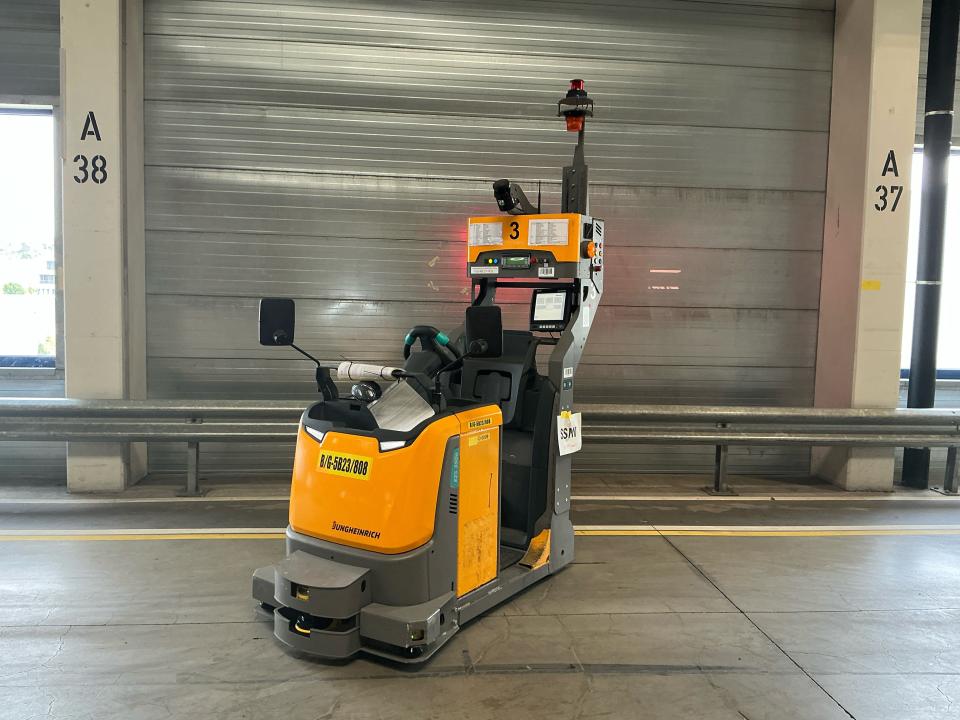 Tow Tractor Tow Trucks