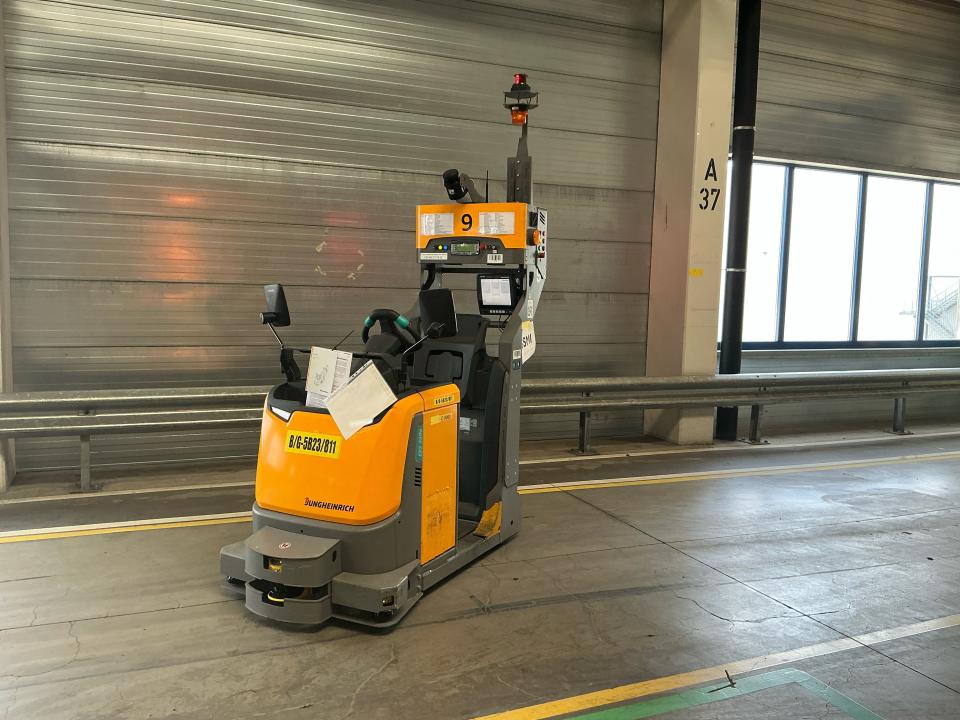 Tow Tractor Internal Transportation