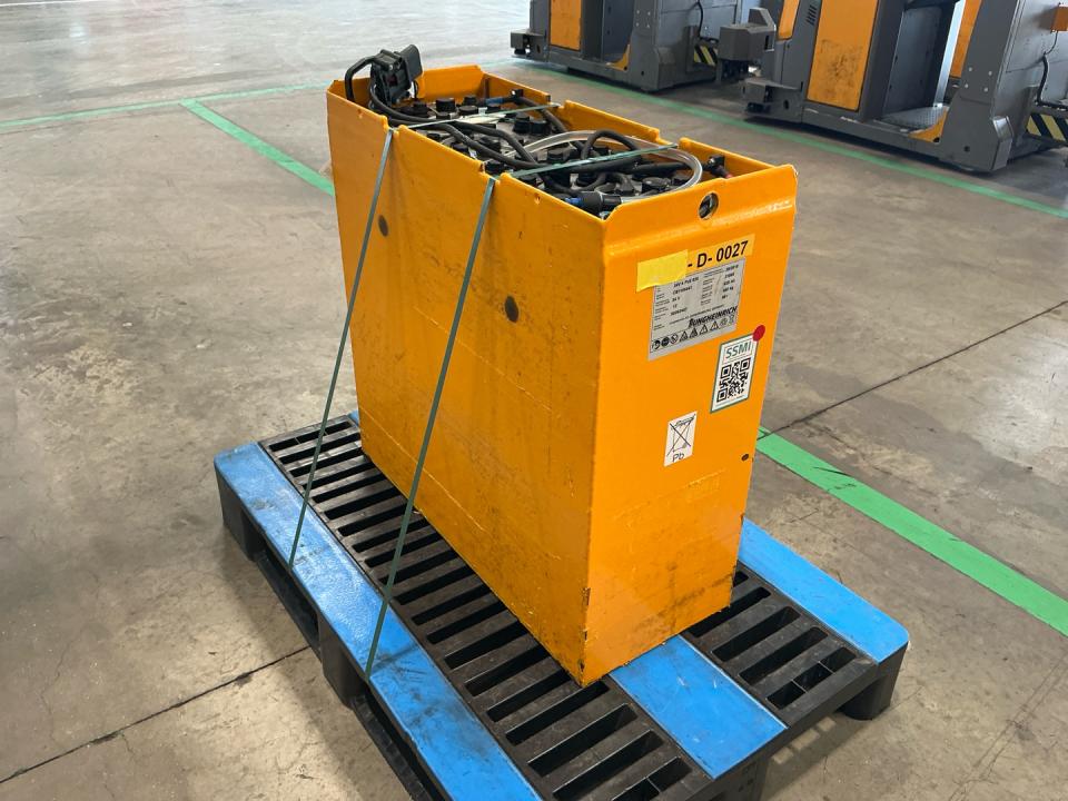 Battery Forklift accessories