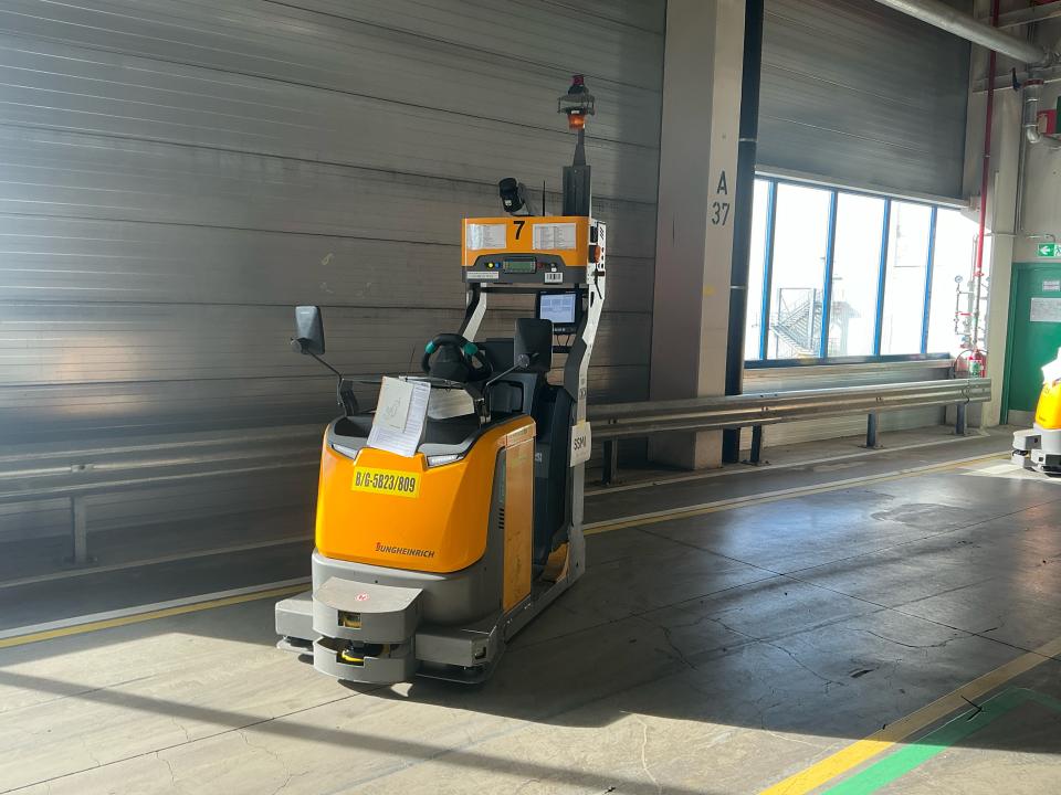 Tow Tractor Tow Trucks