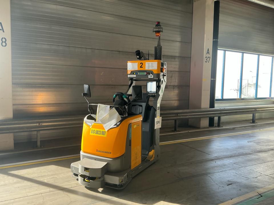 Tow Tractor Tow Trucks