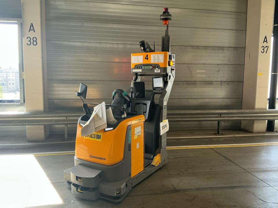 Tow Tractor Tow Trucks