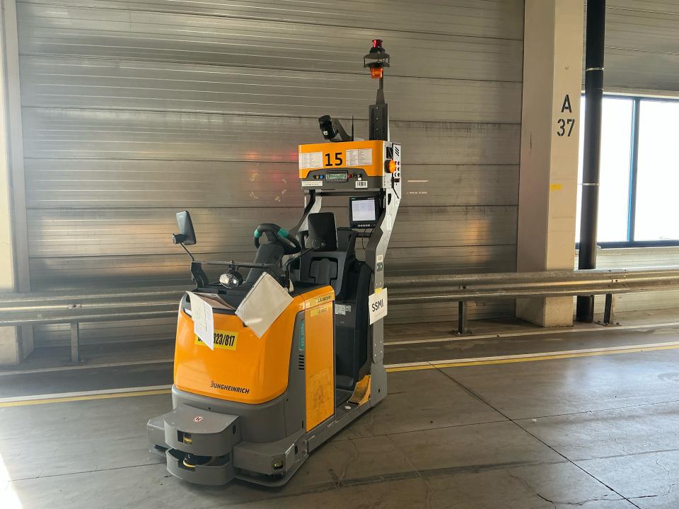 Tow Tractor Internal Transportation