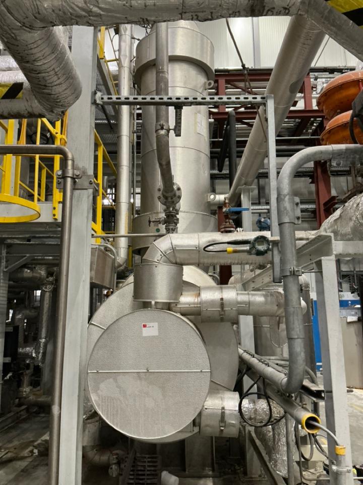 Distillation reboiler image