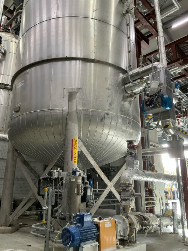 Reactor feed buffer vessel Storage Tanks