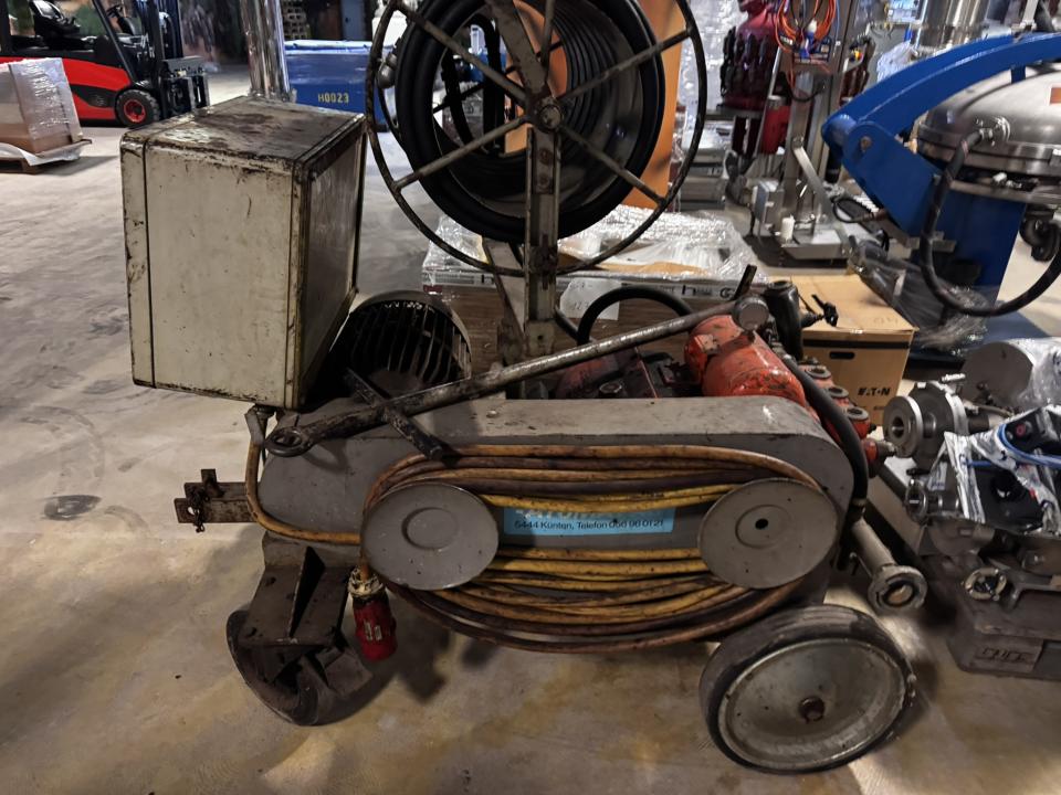 Hose cleaning machine with nozzle head Cleaning Equipment Food Industry