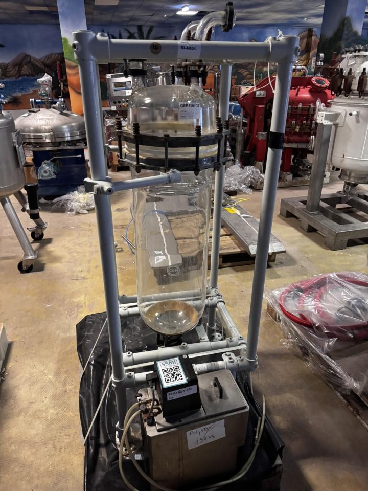 Glass tray in rack Pharmaceutical, Cosmetic and Chemistry Equipment