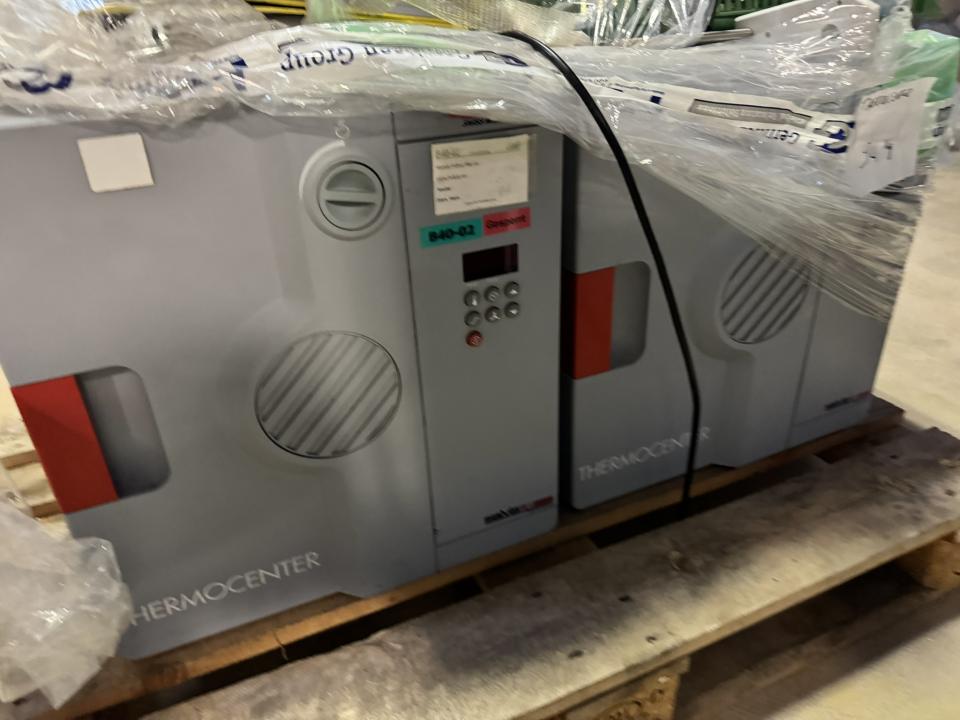 Laboratory drying oven (2x) Laboratory Equipment