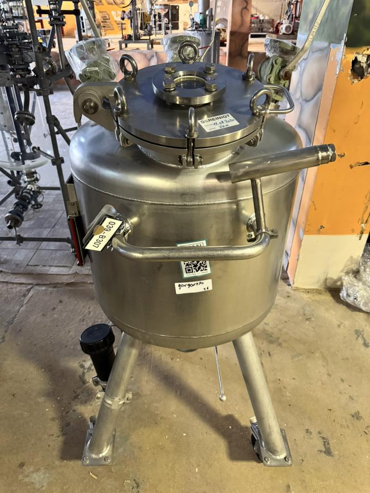 Mobile template tank Pharmaceutical, Cosmetic and Chemistry Equipment