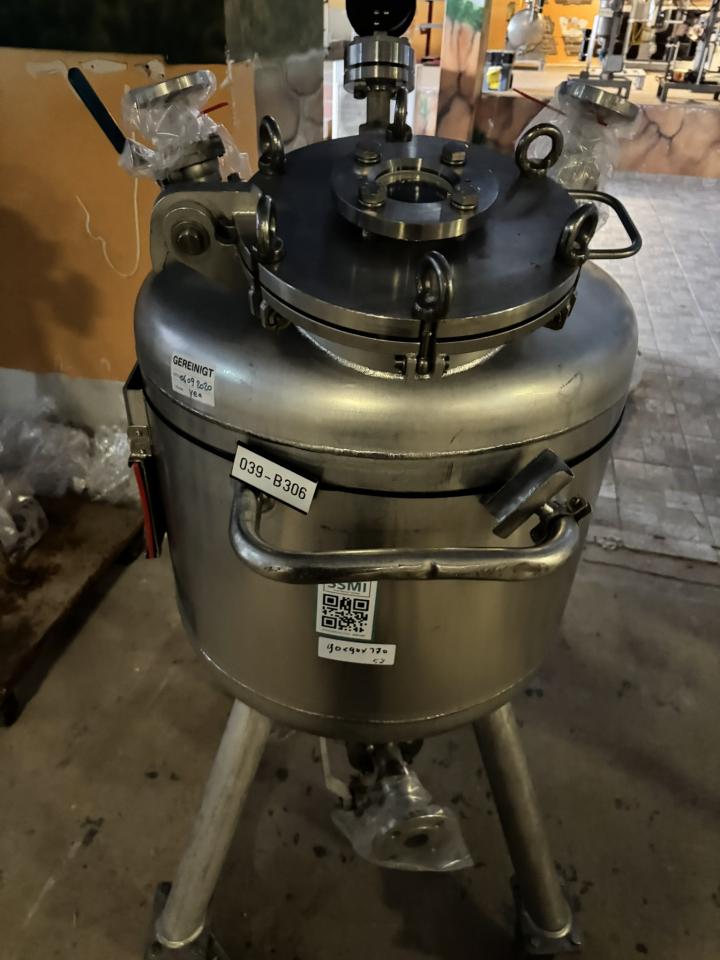 Mobile template tank Pharmaceutical, Cosmetic and Chemistry Equipment