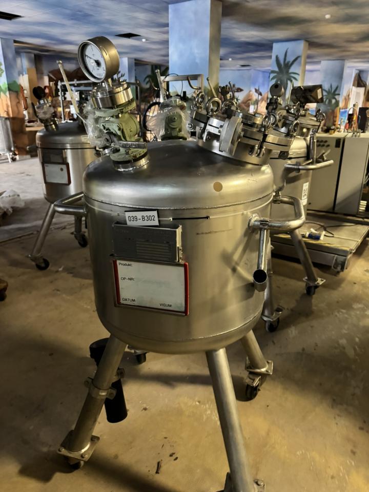 Mobile tank Pharmaceutical, Cosmetic and Chemistry Equipment