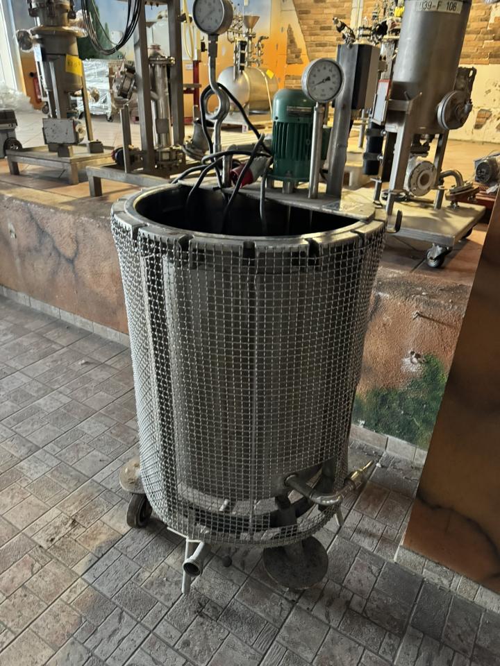 Heated SEITZ open tray Pharmaceutical, Cosmetic and Chemistry Equipment