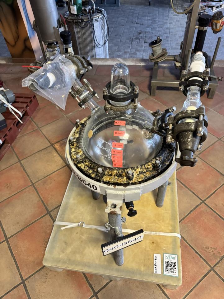 Pilot-scale reactor vessel, 040-B640 Pharmaceutical, Cosmetic and Chemistry Equipment