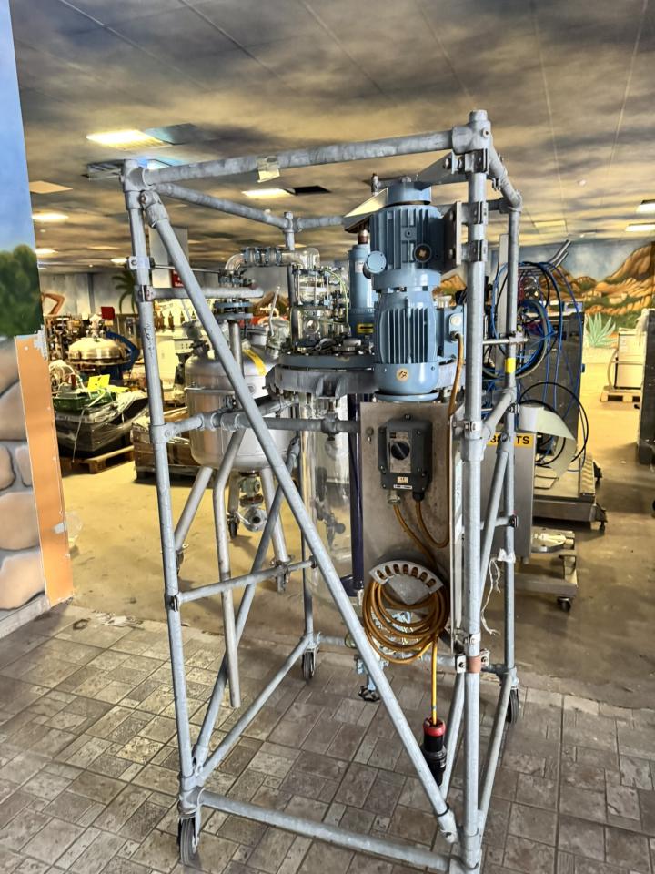 Mobile glass container in rack  Pharmaceutical, Cosmetic and Chemistry Equipment