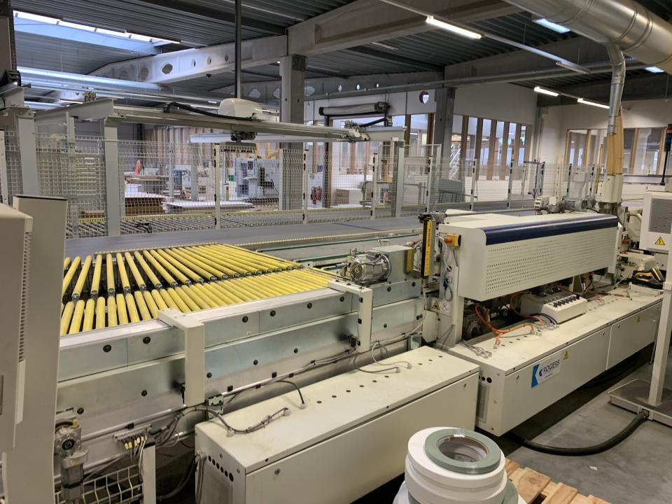 Edge bending machine Edge bending machiness