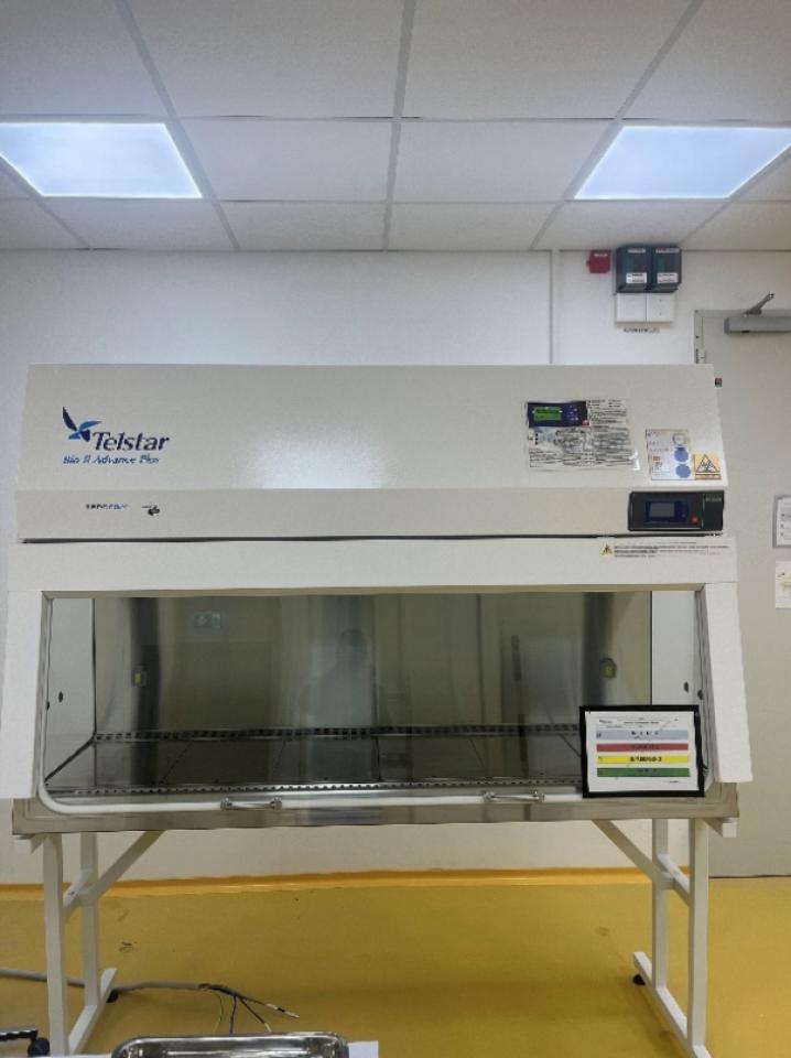 Mobile Bio II Advance 6 Plus Safety Cabinet Class II Biological Safety Cabinets