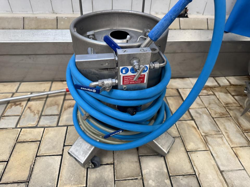 Mobile sanitary pumping / transfer unit CIP Cleaning Systems