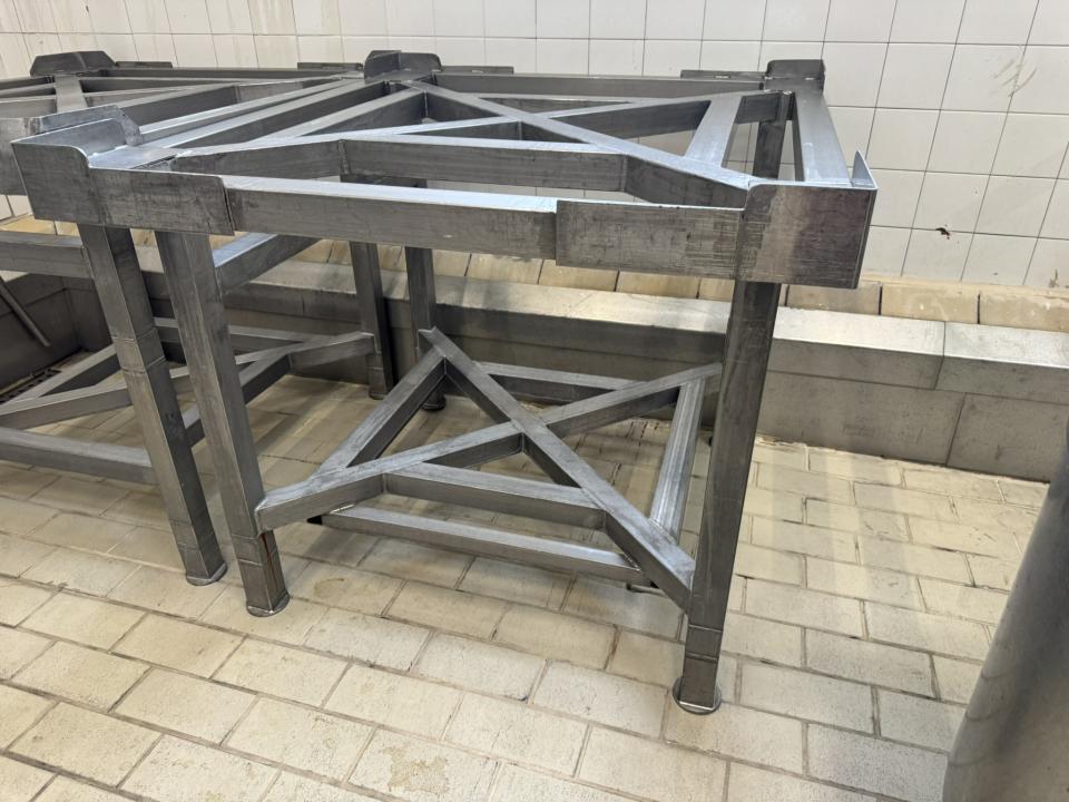 IBC stainless-steel support stand Stackable supports