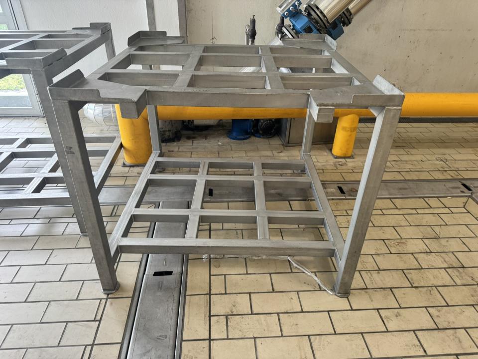 IBC stainless-steel support stand 3x Stackable supports