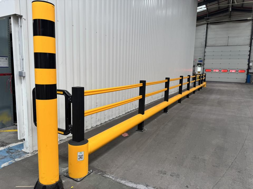 Guard rail barrier Safety and marking