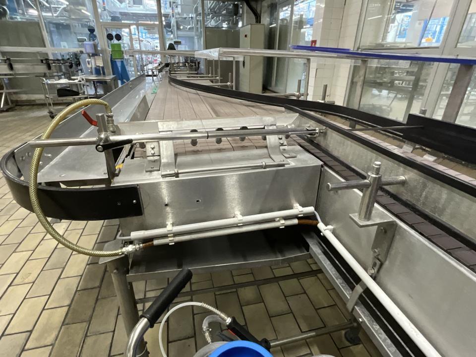 80mm Conveyor Belt for Bottle Filling Machine In Feed - Line 3&nbsp; 