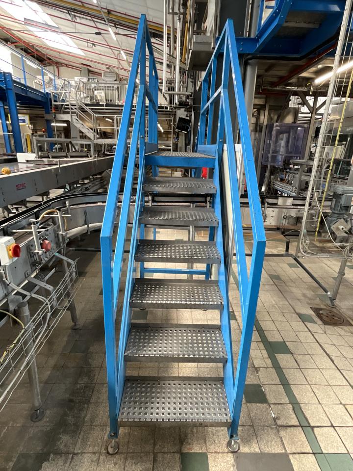 Step Ladder with Crossover for Conveyor Belt - Line 3&nbsp; 