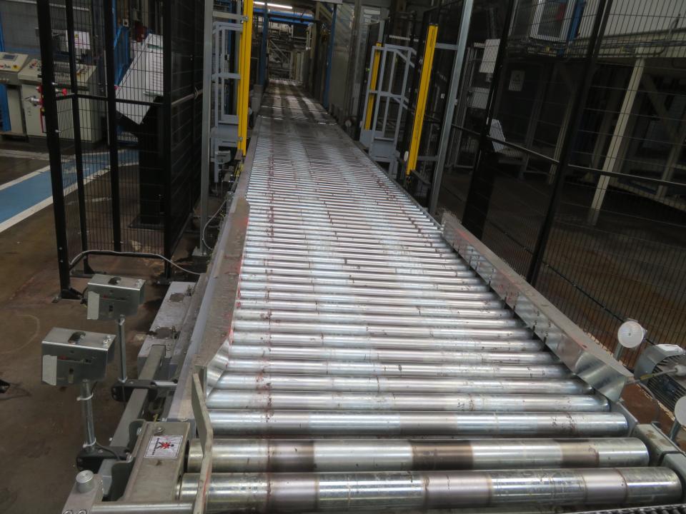 Robopac Impianto Steel Roller Conveyor System- Packing Area&nbsp; 