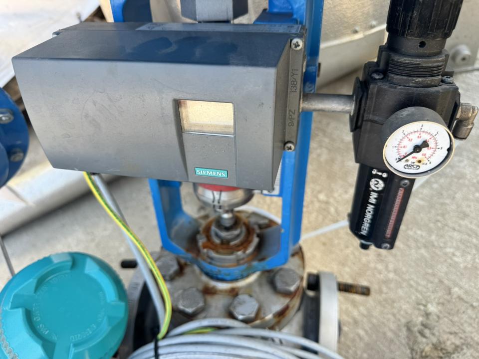 Globe control valve assembly Installation valves