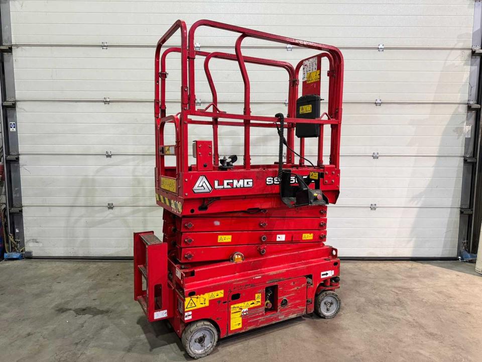 Scissor lift 