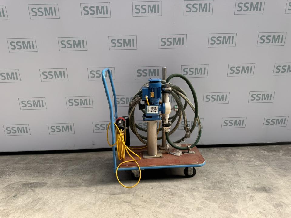 Pump on trolly Pharmaceutical, Cosmetic and Chemistry Equipment