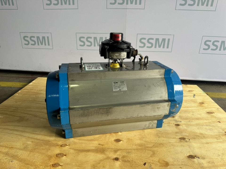 Pneumatic actuated butterfly valve assembly 