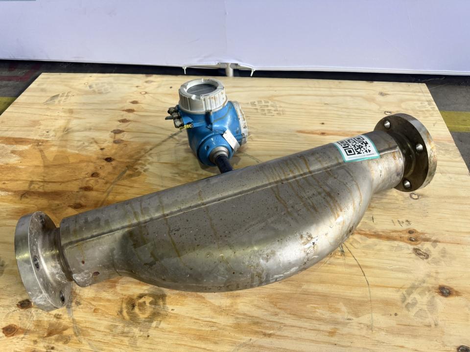 Pressure transmitter 