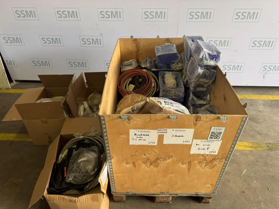Pallet spare parts pharma equipment Various pharmaceutical, cosmetic and chemical