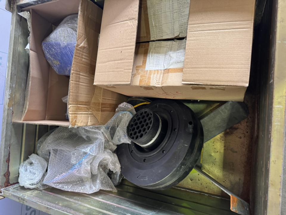Pallet spare parts pharma equipment Various pharmaceutical, cosmetic and chemical