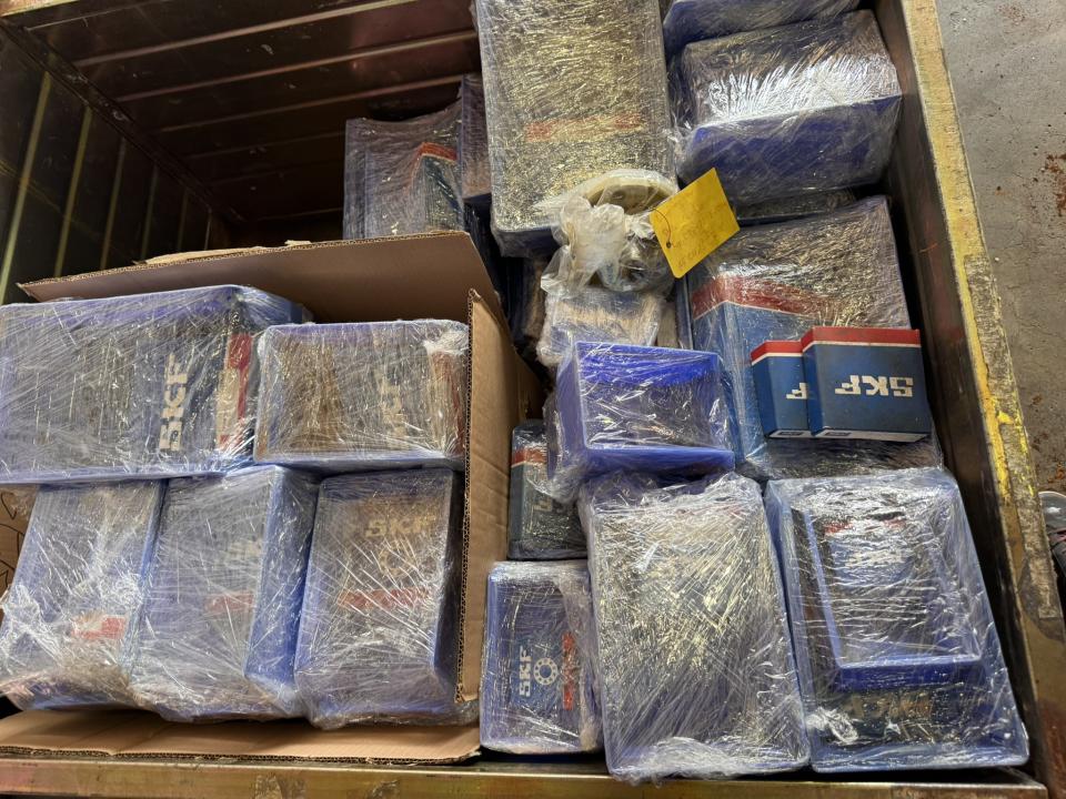 Pallet spare parts pharma equipment Various pharmaceutical, cosmetic and chemical
