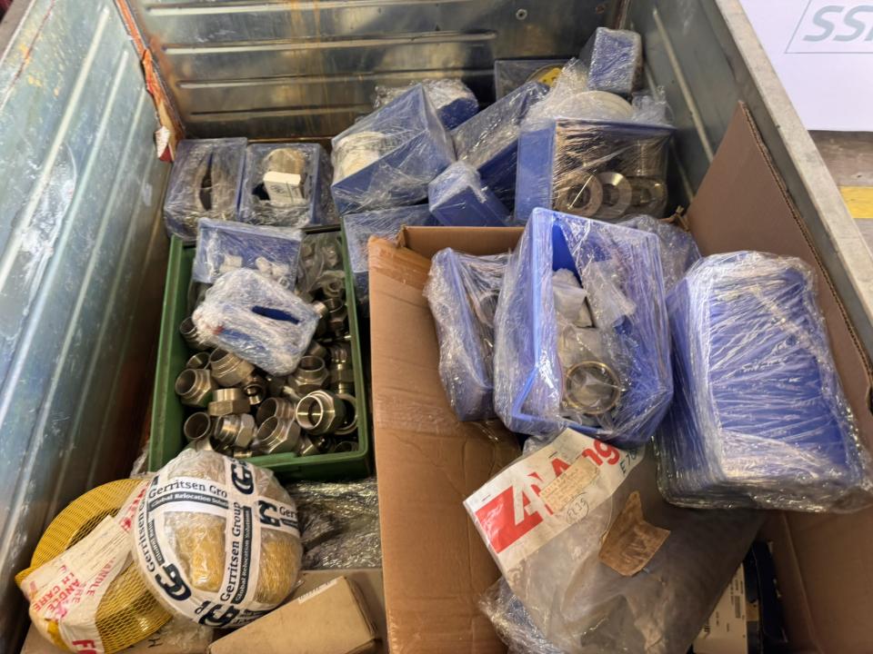Pallet spare parts pharma equipment Various pharmaceutical, cosmetic and chemical